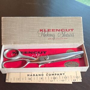 Vintage Kleencut Pinking Shears